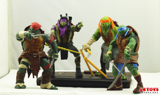 Illustration for article titled First look at the action figures of Michael Bay's TMNT